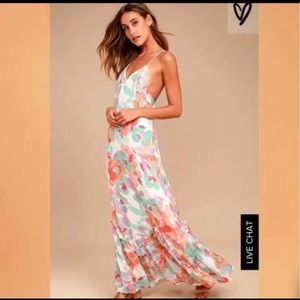 Lulu’s maxi floral dress